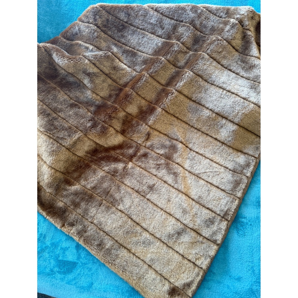 Caramel Brown Ribbed Faux Fur Throw Blanket Plush Channeled Luxury Bedding Decor